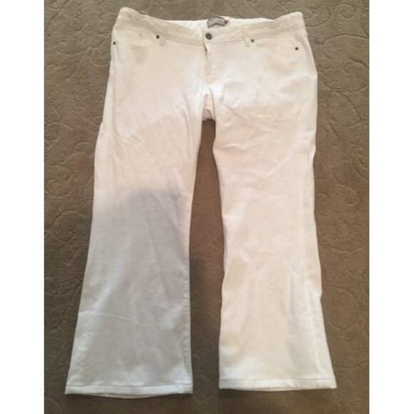 Paige Maternity White Jeans - Picture 1 of 3